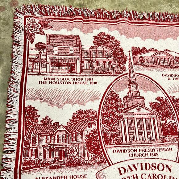 VTG Davidson North Carolina NC Locations Throw Blanket Woven Acrylic Red White - Picture 7 of 15